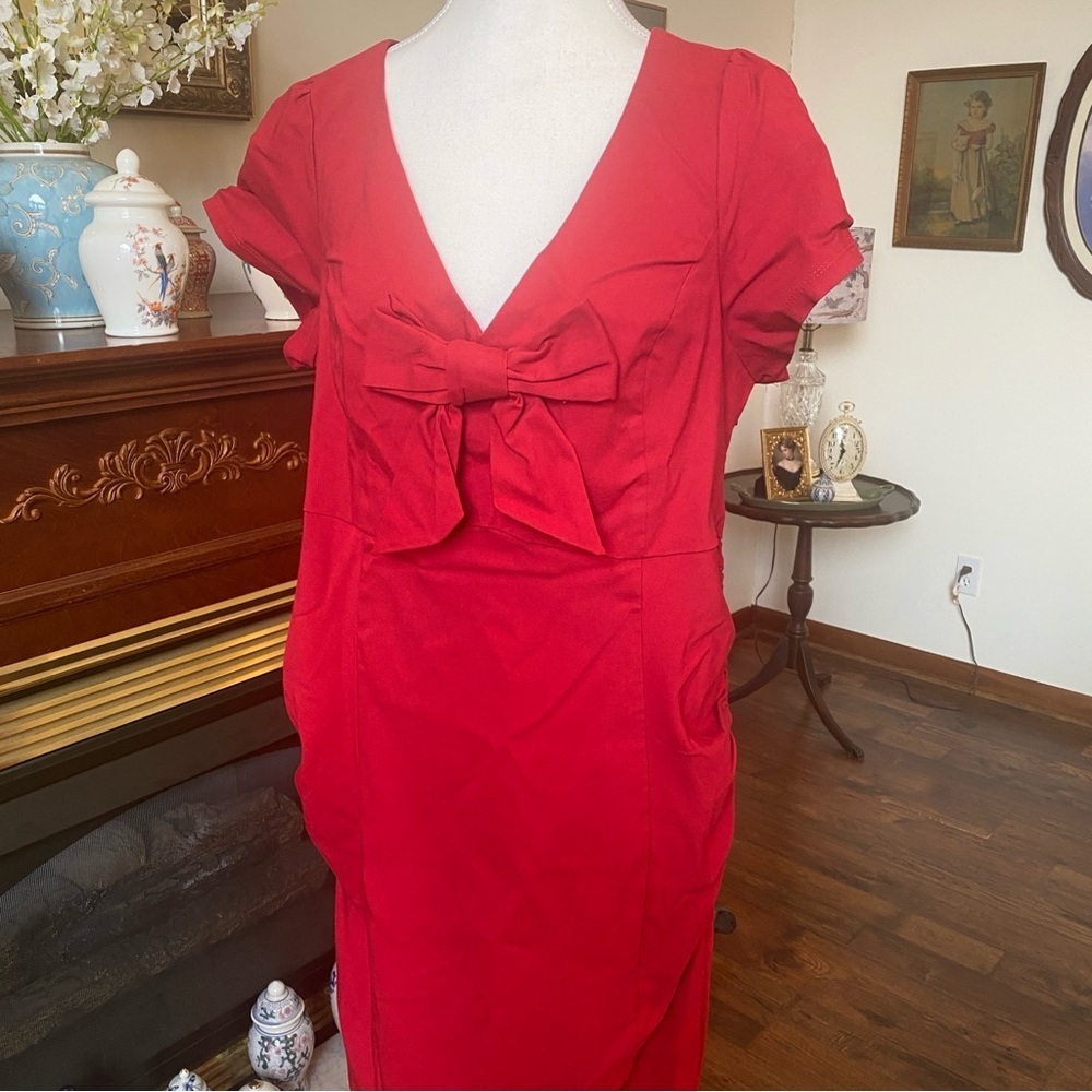 Torrid Retro Red Bow Front Bodycon Midi Dress Size 20 NWT - Picture 2 of 7